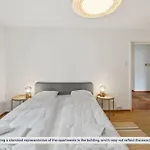 Charming Apartments, Just 27 Minutes To Center