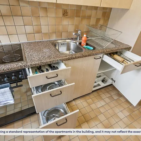 Charming Apartments, Just 27 Minutes To Center Daire *