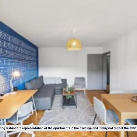 Daire Charming Apartments, Just 27 Minutes To Center Zürih