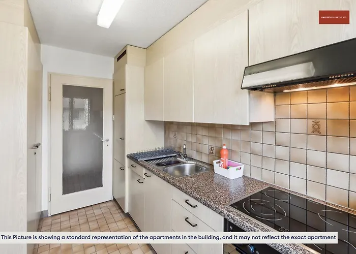 Charming Apartments, Just 27 Minutes To Center شقة *